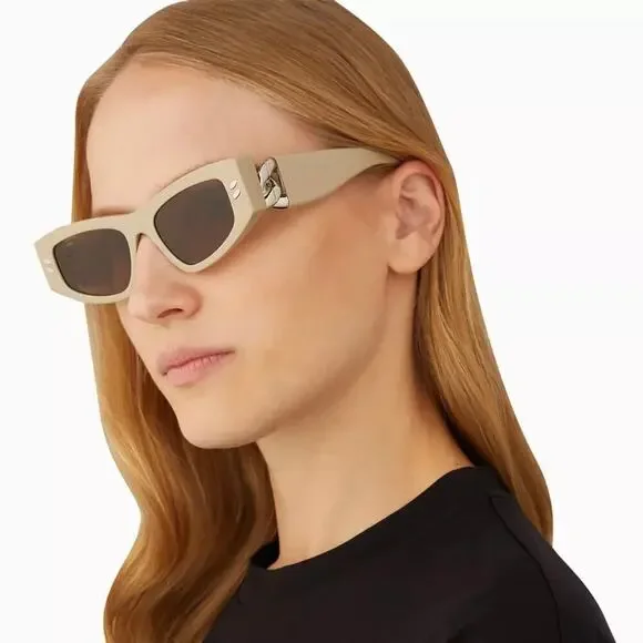 New, STELLA McCARTNEY Sunglasses SC40058I 45E Authentic is  display picture 1